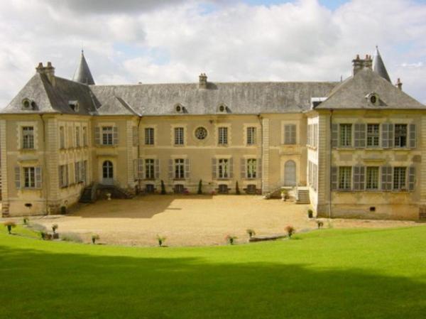 Chateau De Beaujeu Sens-Beaujeu Buitenkant foto