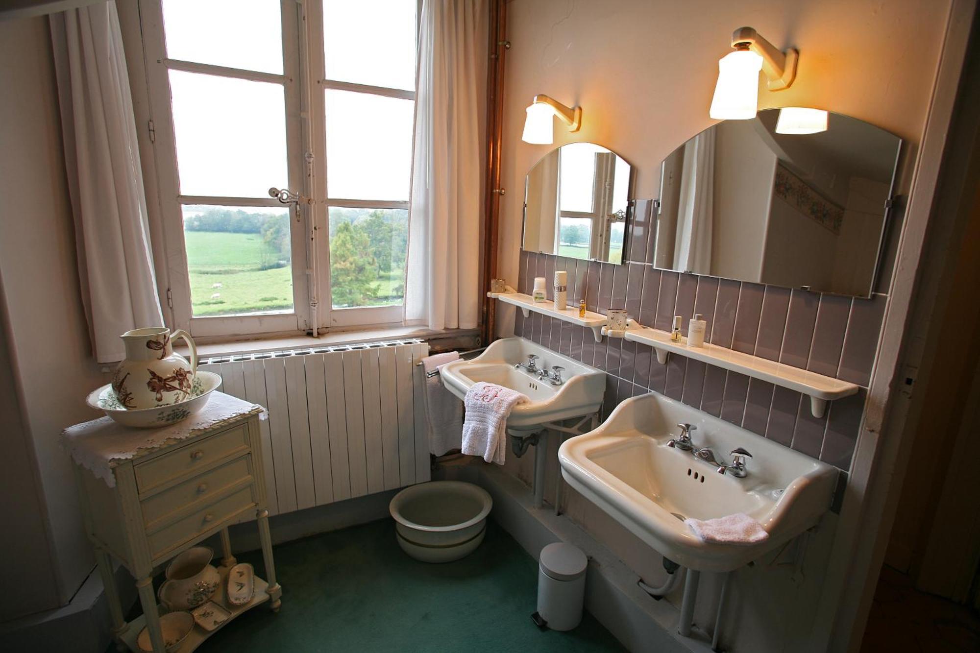 Chateau De Beaujeu Sens-Beaujeu Buitenkant foto